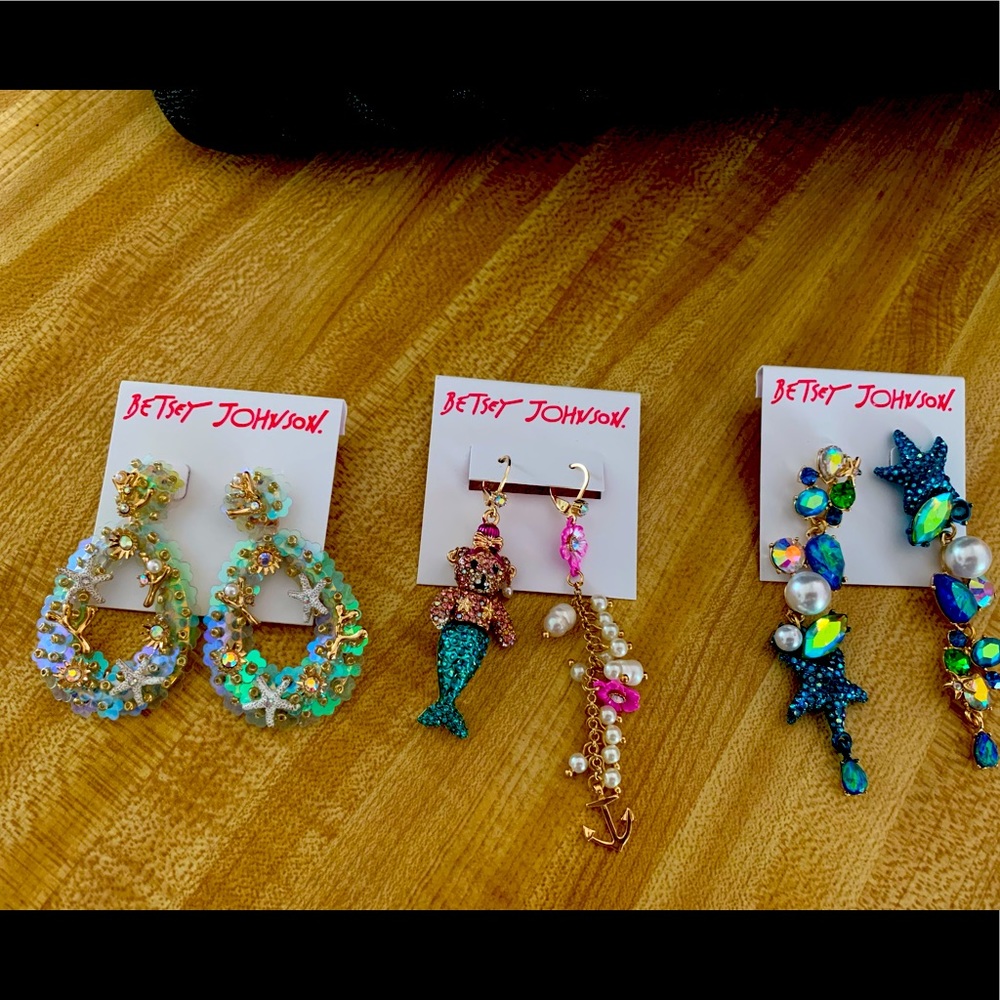 Betsy Johnson earring bundle 😊💕